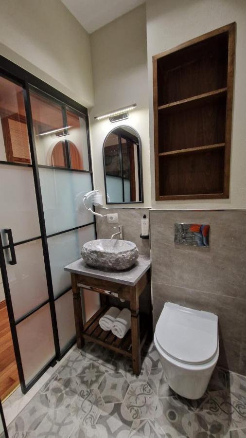 Bujtina Behram Otel Görice Dış mekan fotoğraf