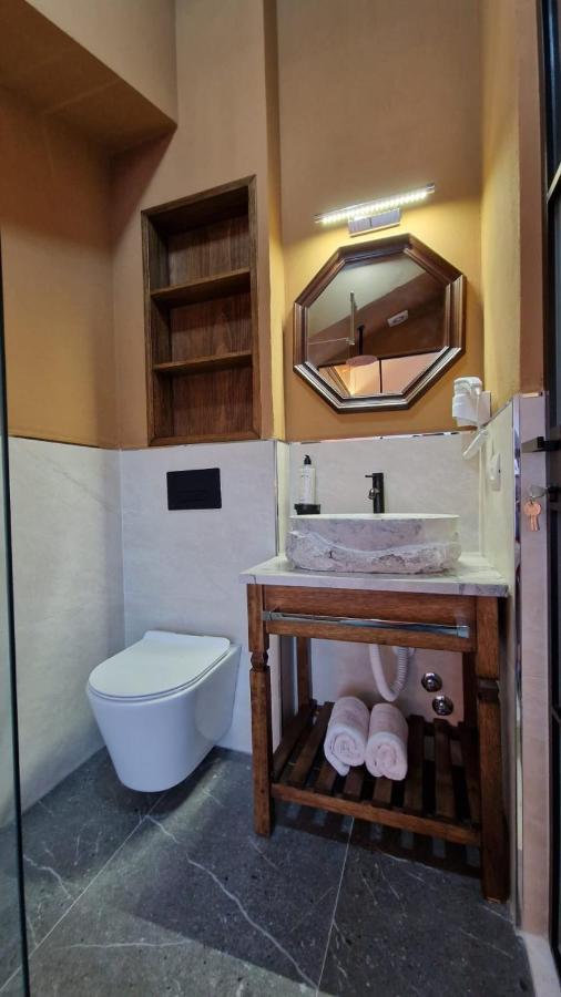 Bujtina Behram Otel Görice Dış mekan fotoğraf